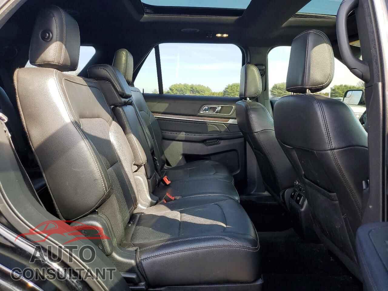 FORD EXPLORER 2018 - 1FM5K8FH5JGB50329