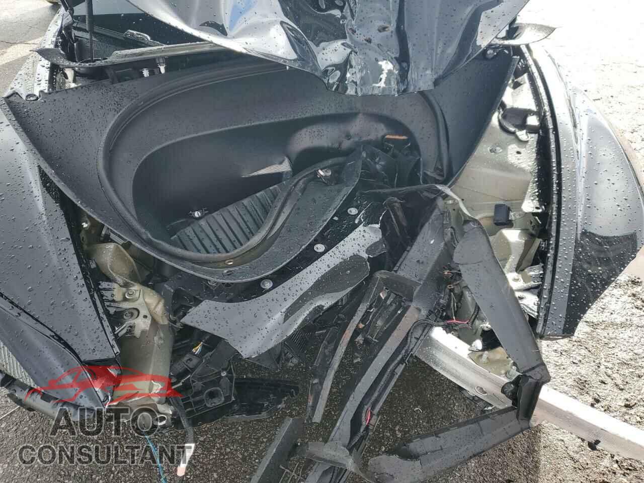 TESLA MODEL 3 2025 - 5YJ3E1EA2SF907679