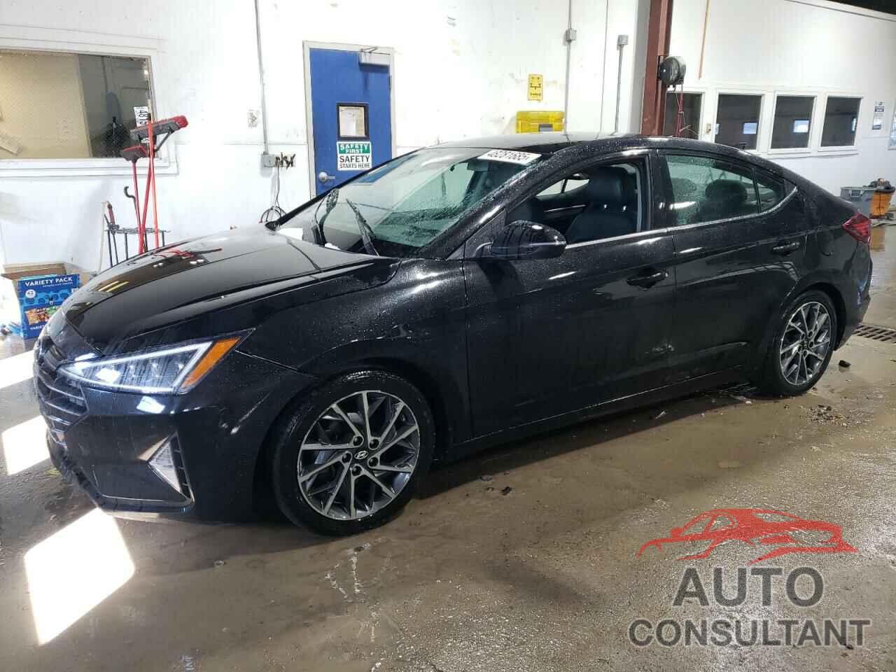 HYUNDAI ELANTRA 2019 - 5NPD84LF1KH465863
