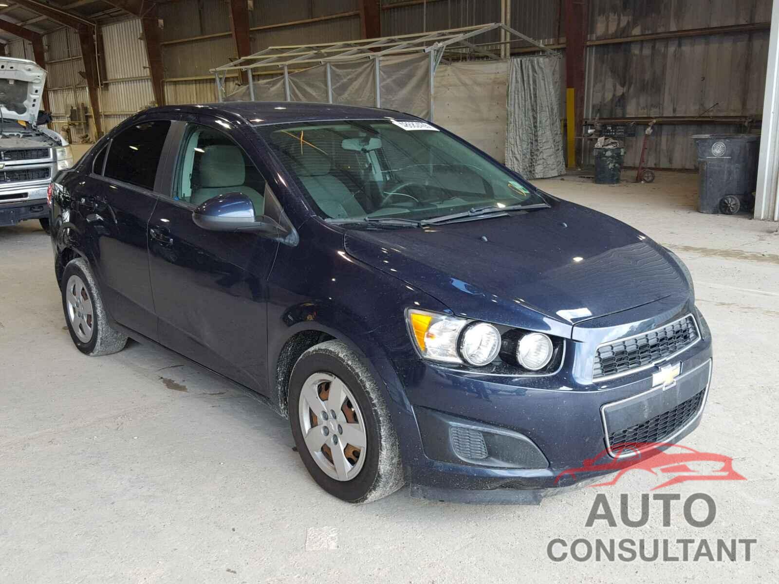 CHEVROLET SONIC 2015 - 1G1JA5SH7F4208453