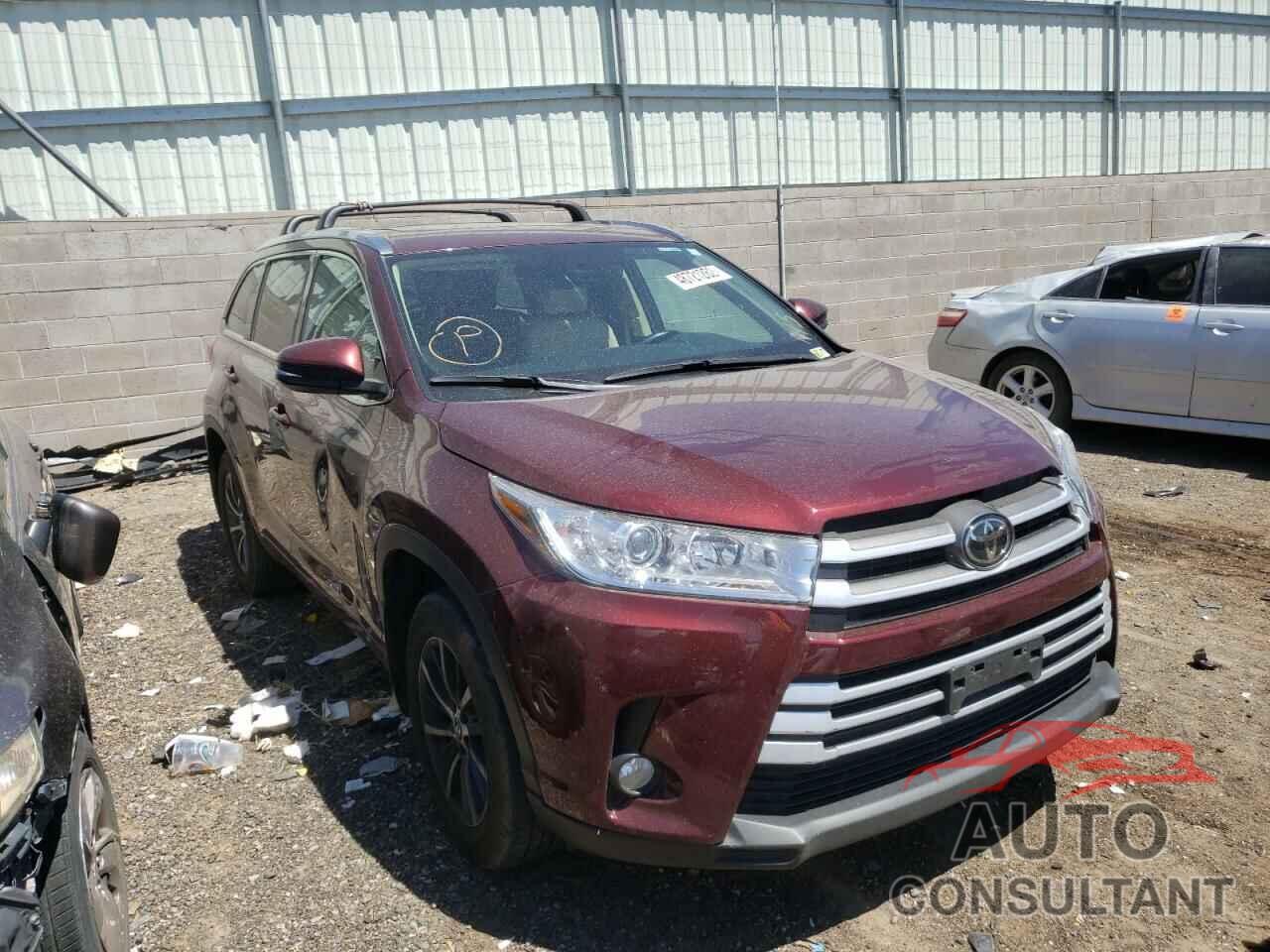 TOYOTA HIGHLANDER 2018 - 5TDJZRFH9JS882117