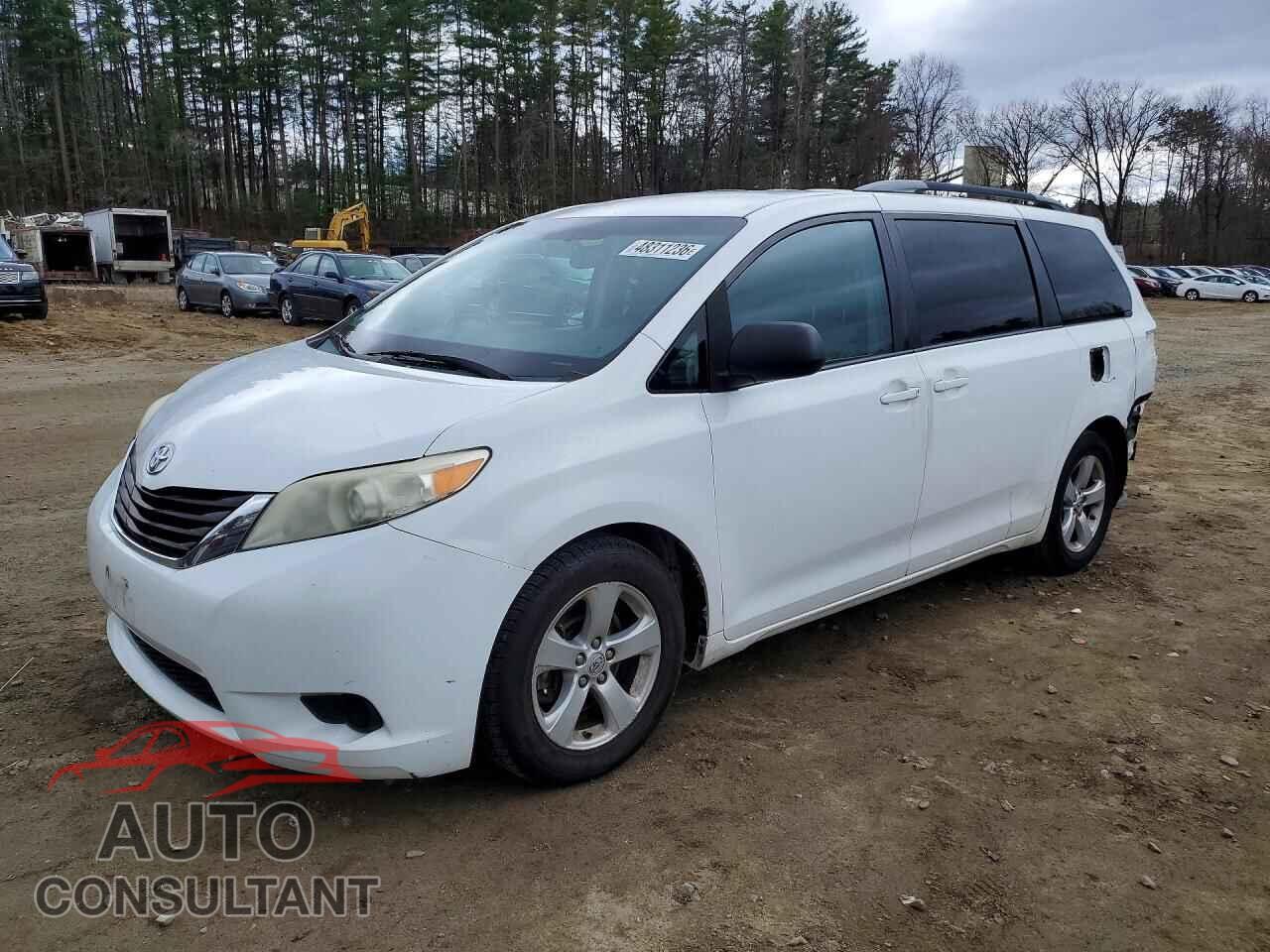 TOYOTA SIENNA 2013 - 5TDKK3DC8DS342775