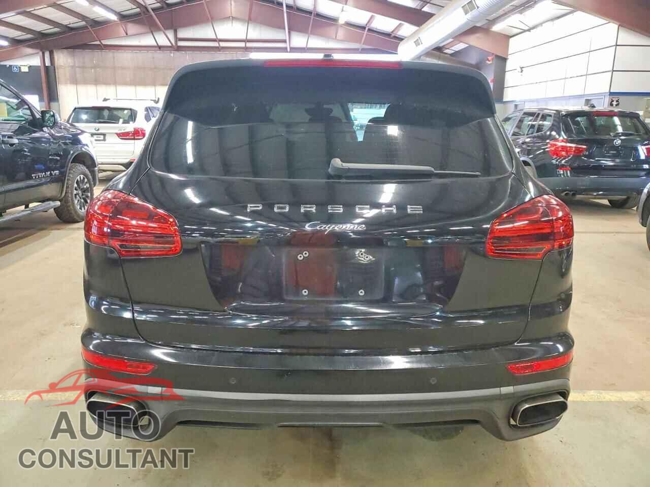 PORSCHE CAYENNE 2017 - WP1AA2A24HKA83444