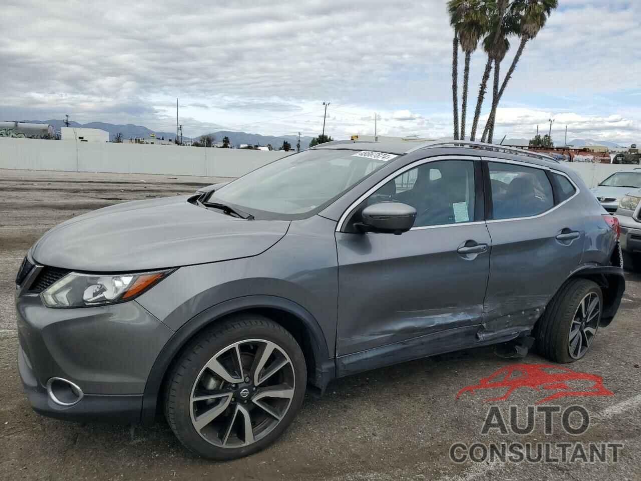 NISSAN ROGUE 2018 - JN1BJ1CP7JW500453