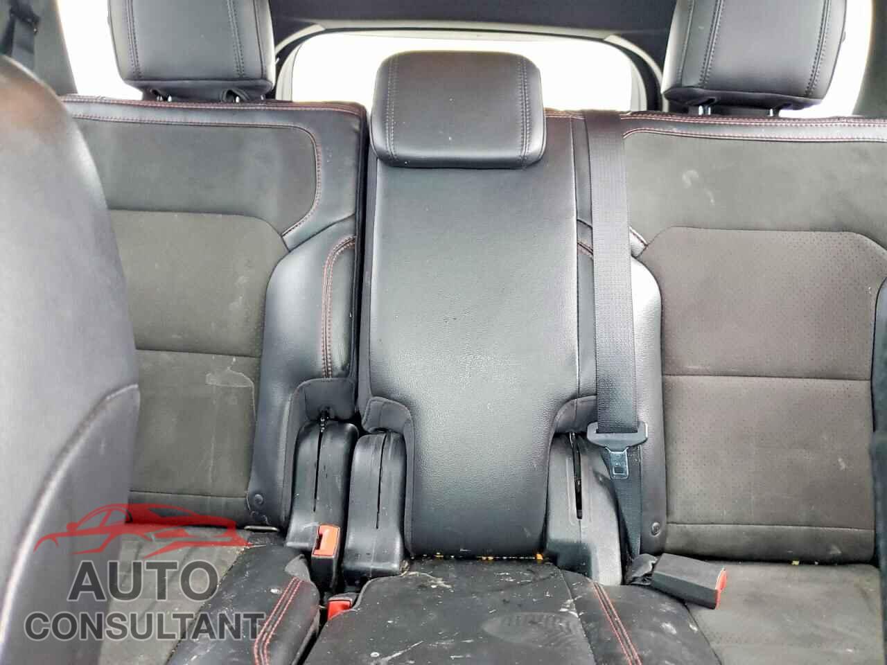 FORD EXPLORER 2018 - 1FM5K7D88JGB88781