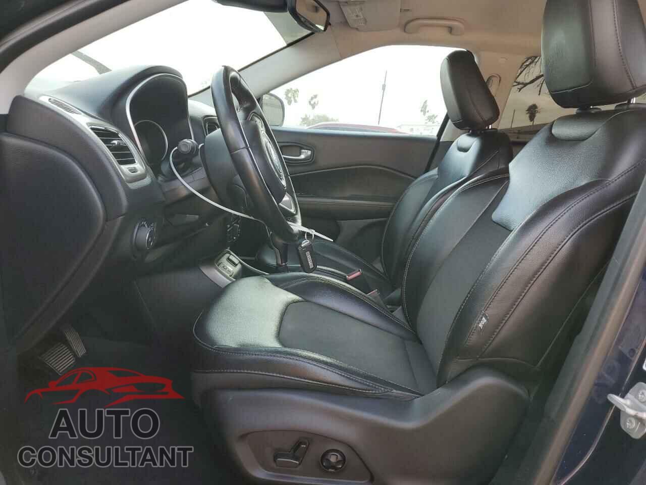 JEEP COMPASS 2018 - 3C4NJCBB4JT408010
