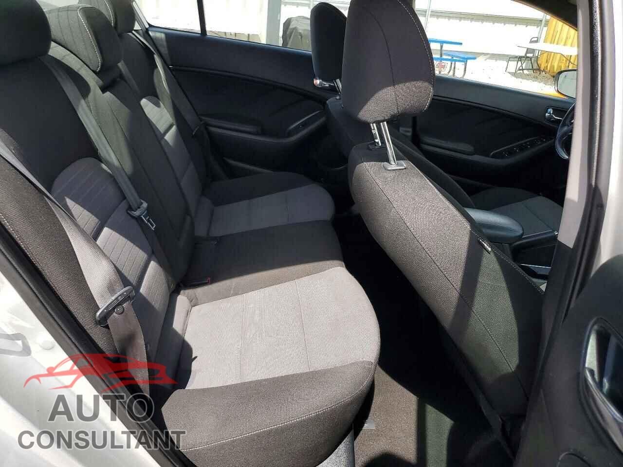 KIA FORTE 2015 - KNAFX4A89F5269656
