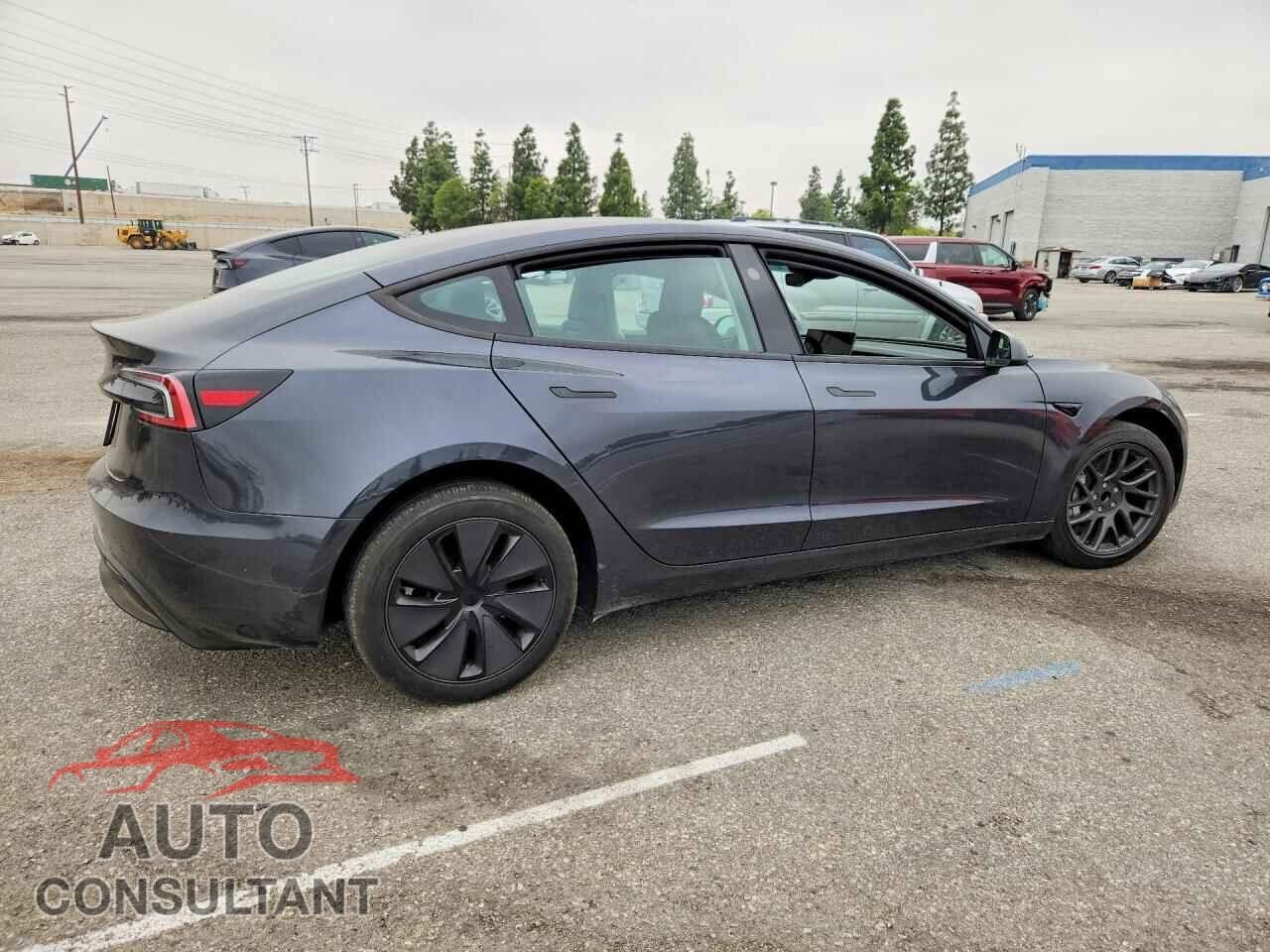 TESLA MODEL 3 2025 - 5YJ3E1EA7SF046306