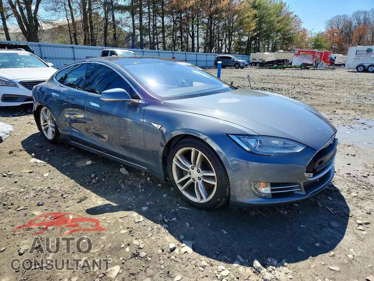 TESLA MODEL S 2013 - 5YJSA1CN3DFP03442