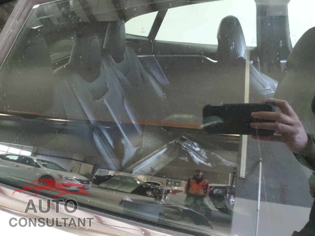TESLA MODEL S 2015 - 5YJSA1E4XFF110720