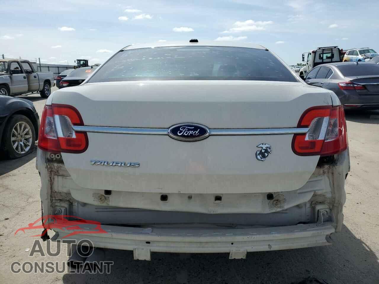 FORD TAURUS 2012 - 1FAHP2DW2CG135376