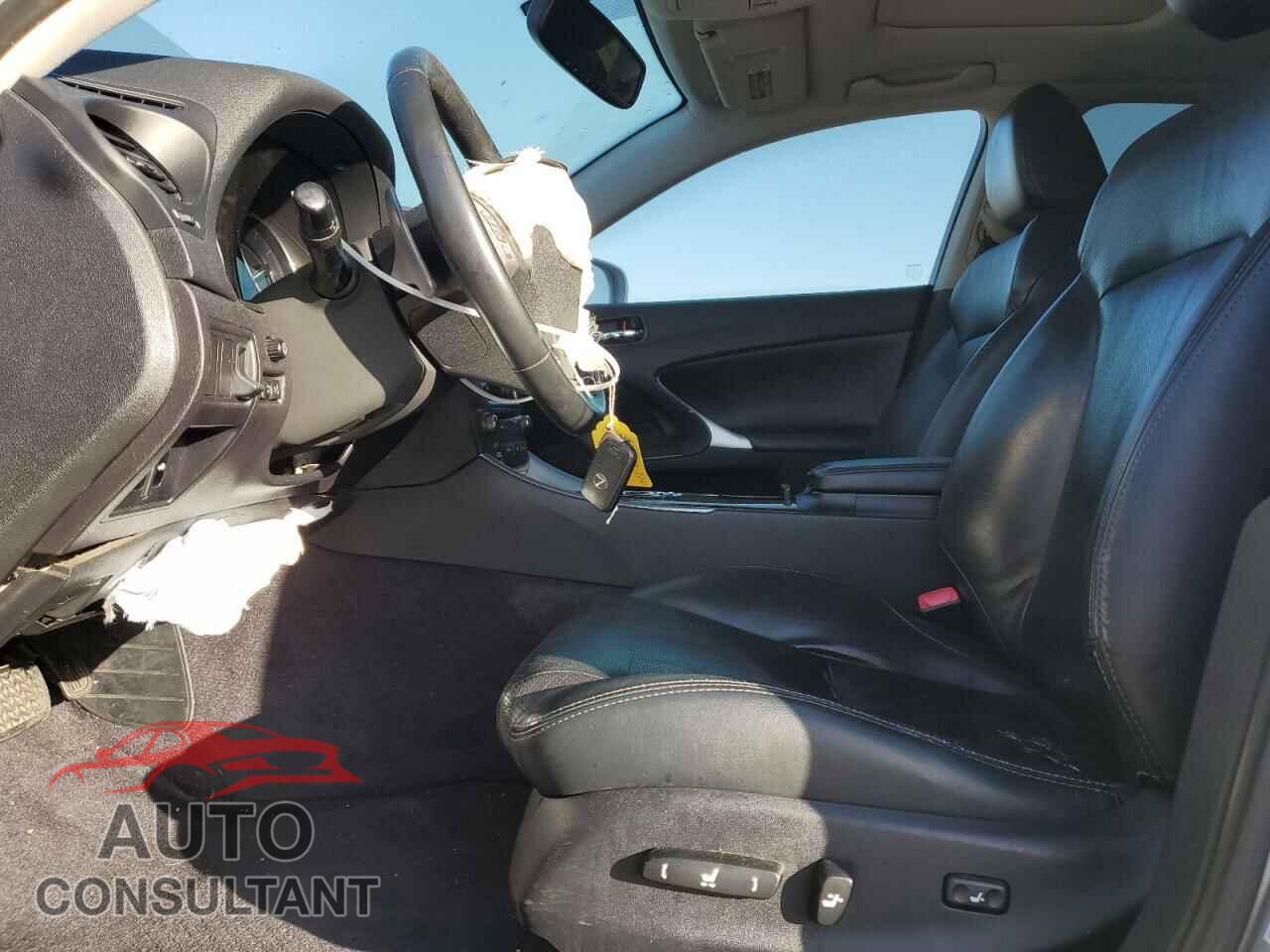LEXUS IS 2011 - JTHBF5C20B5155489