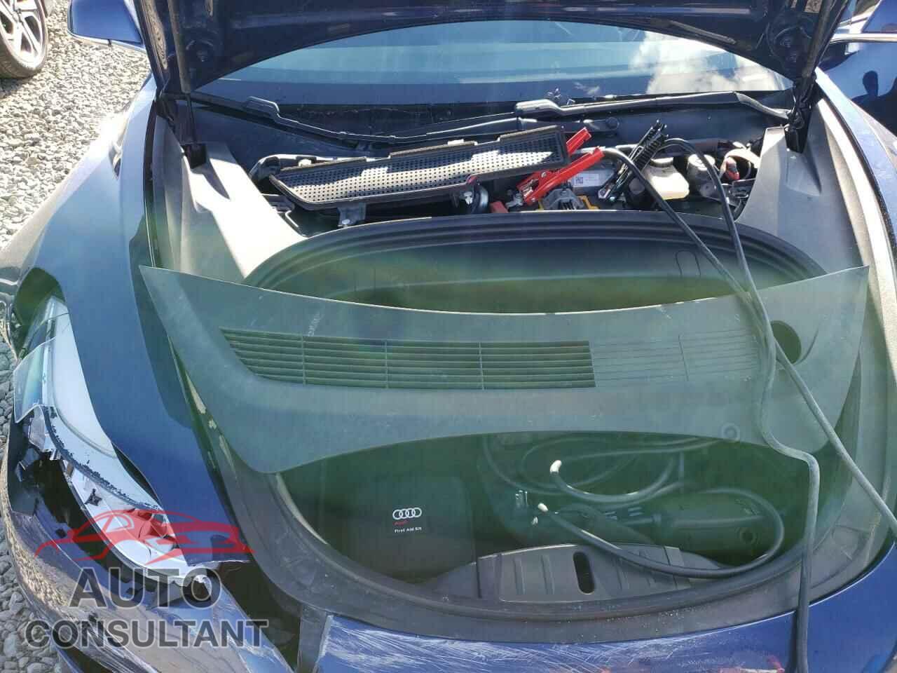 TESLA MODEL 3 2018 - 5YJ3E1EB1JF090079