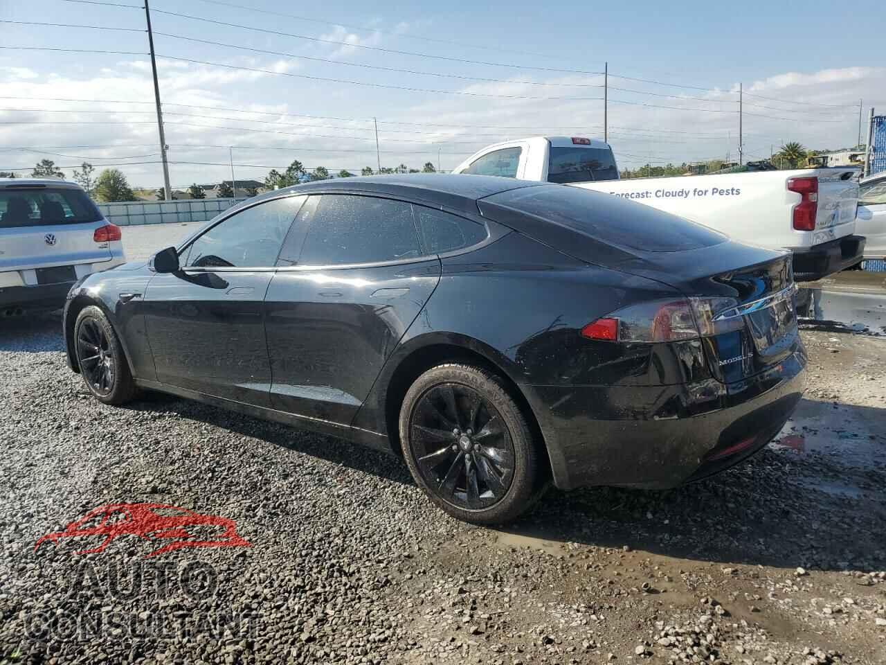 TESLA MODEL S 2018 - 5YJSA1E28JF231866