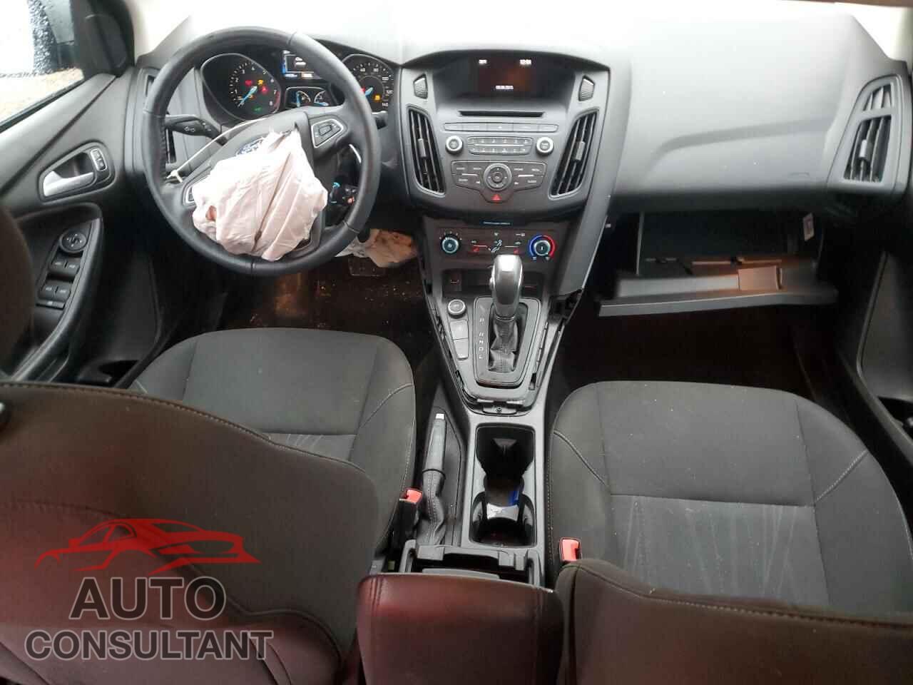 FORD FOCUS 2016 - 1FADP3F2XGL208537