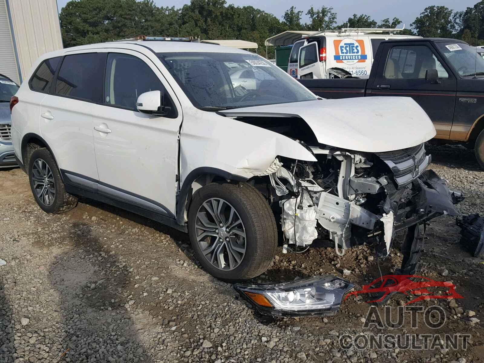 MITSUBISHI OUTLANDER 2018 - JA4AZ3A36JZ018188