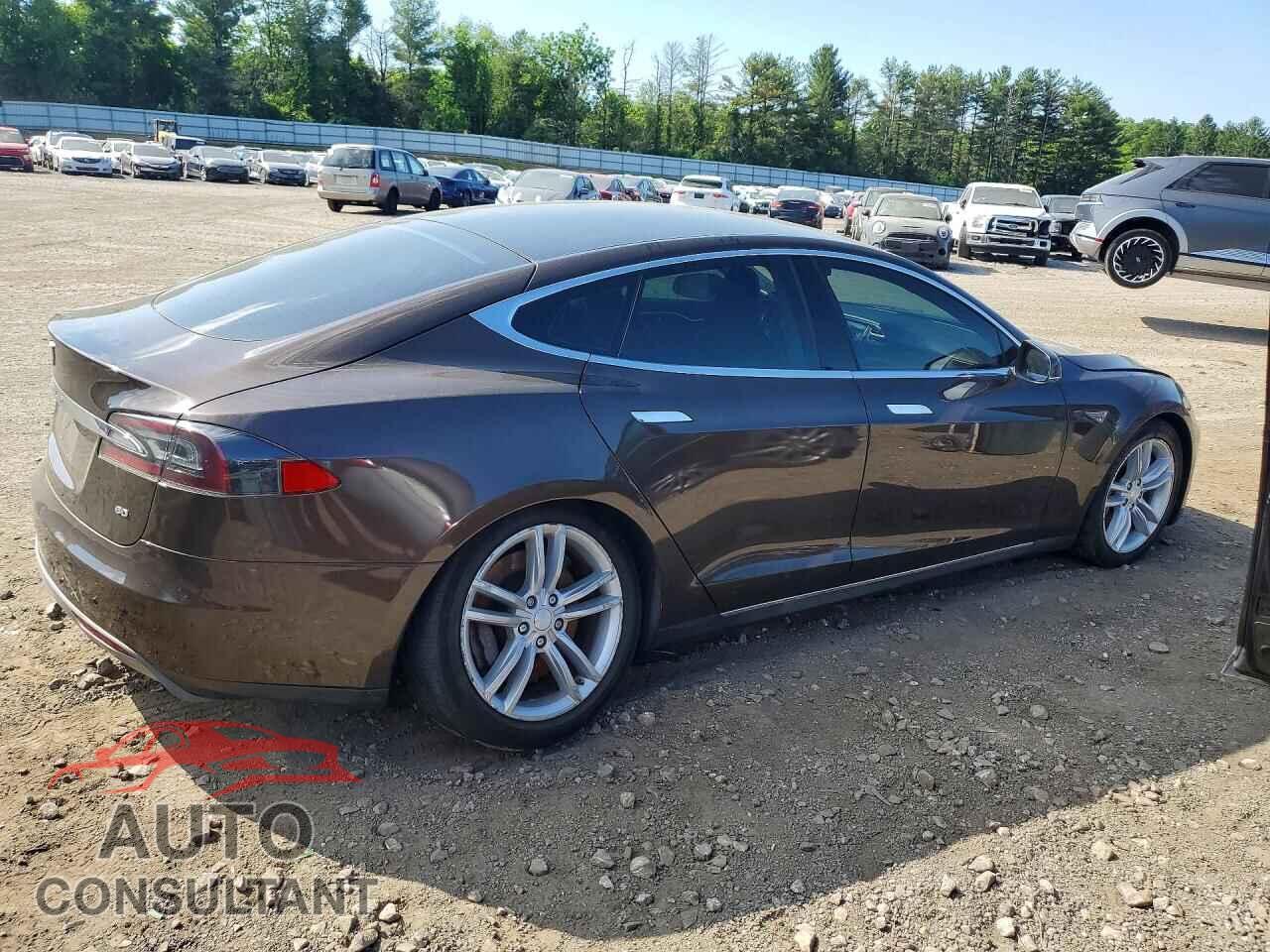 TESLA MODEL S 2014 - 5YJSA1S12EFP52440