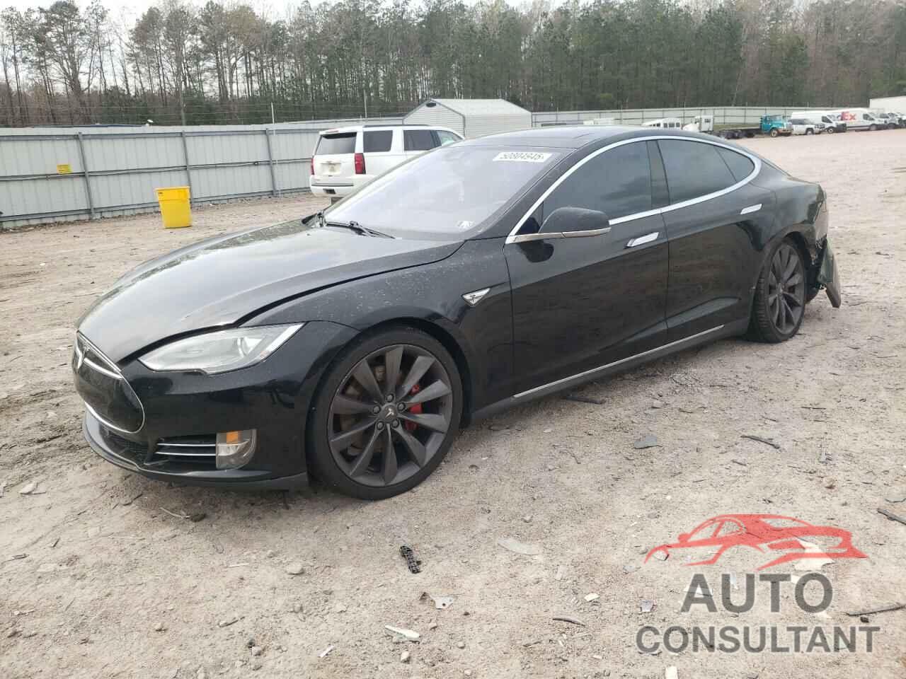 TESLA MODEL S 2015 - 5YJSA1E12FF118302