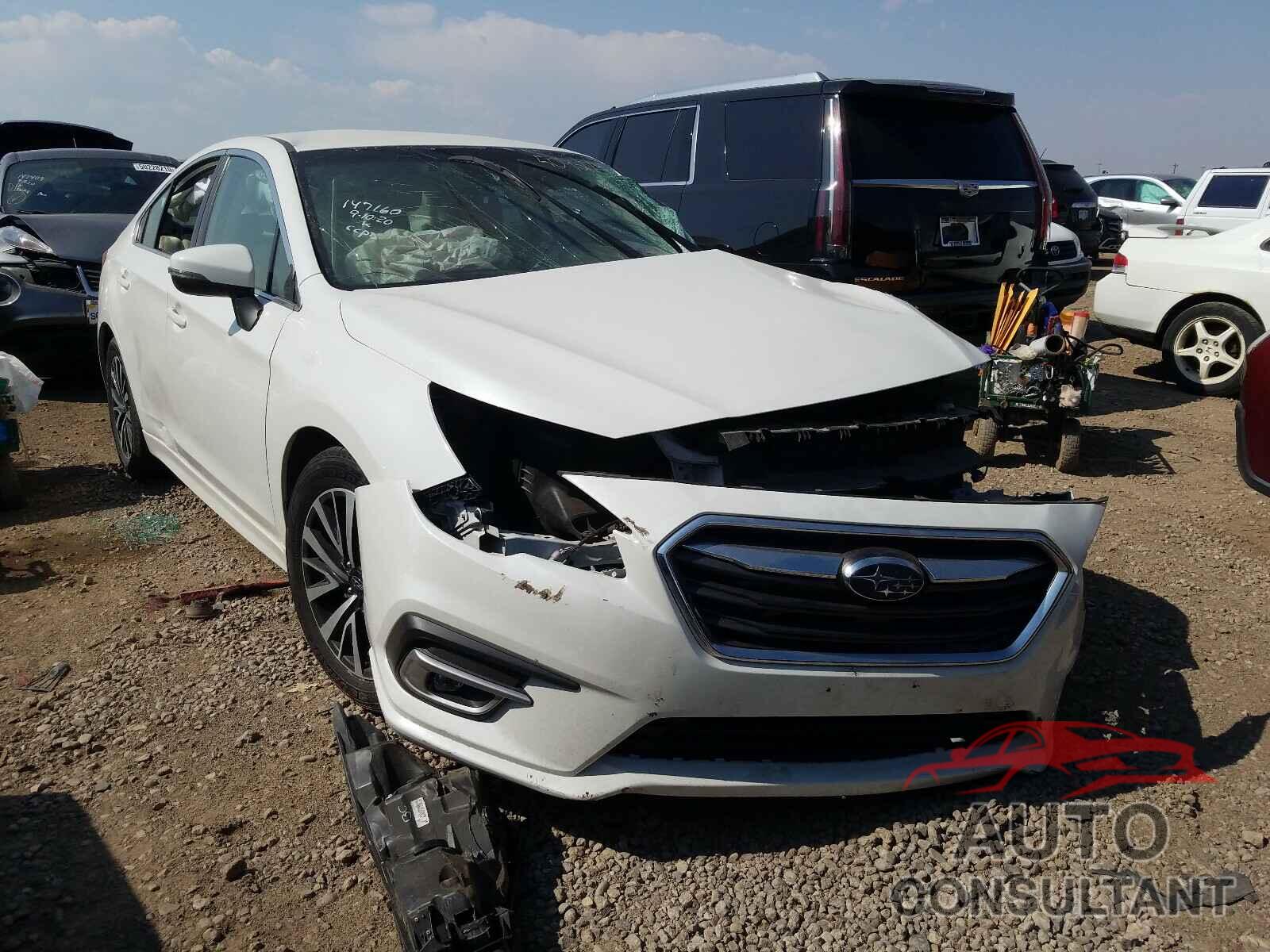 SUBARU LEGACY 2018 - 4S3BNAF69J3040718