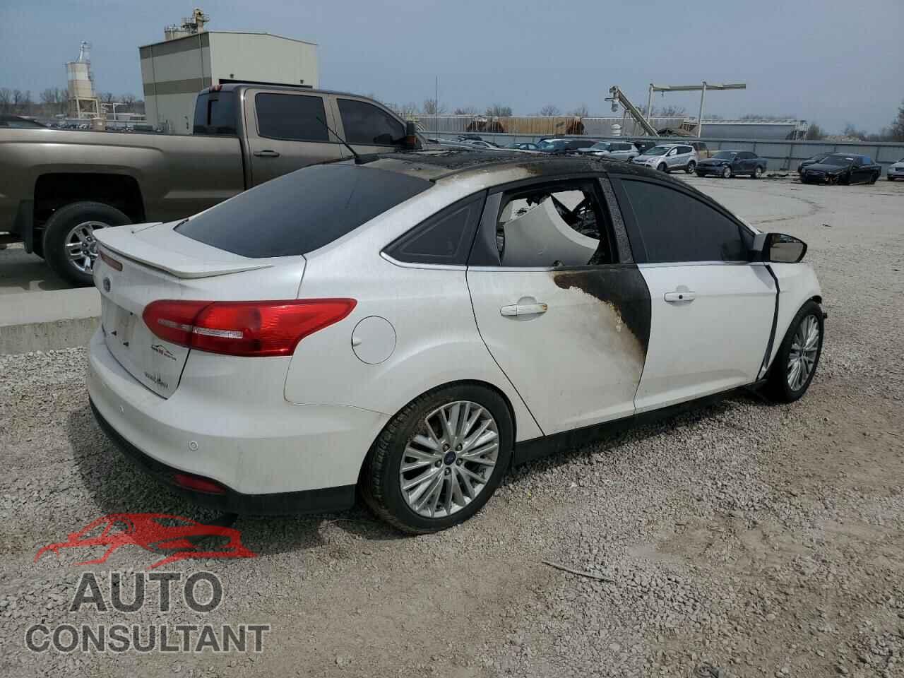 FORD FOCUS 2017 - 1FADP3J29HL245054
