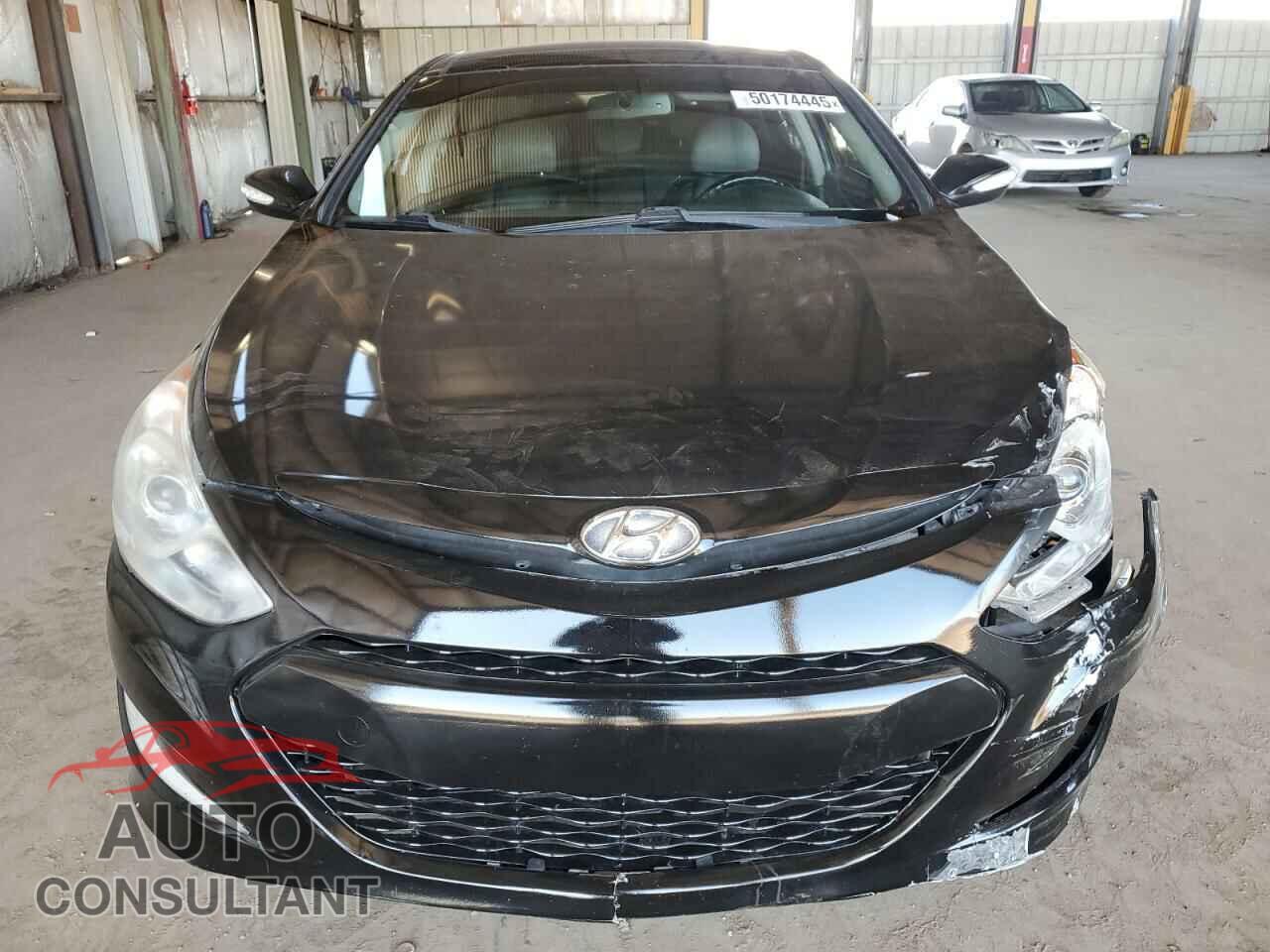 HYUNDAI SONATA 2013 - KMHEC4A47DA076963