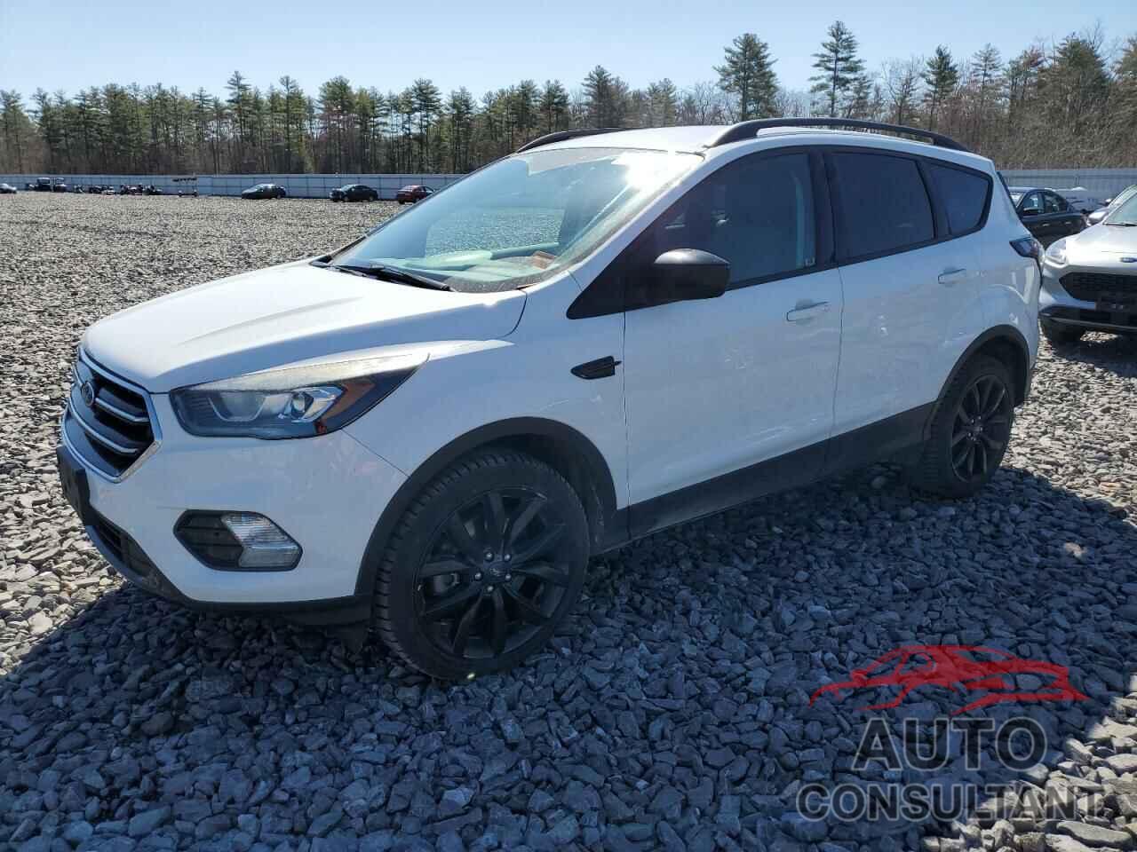 FORD ESCAPE 2018 - 1FMCU9GDXJUA67211