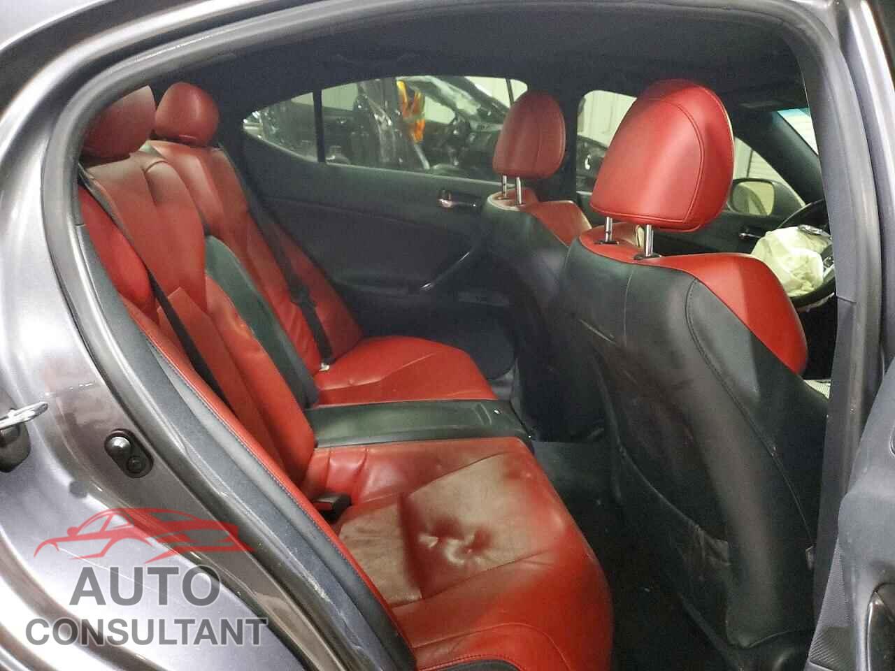 LEXUS IS 2012 - JTHBP5C21C5010489