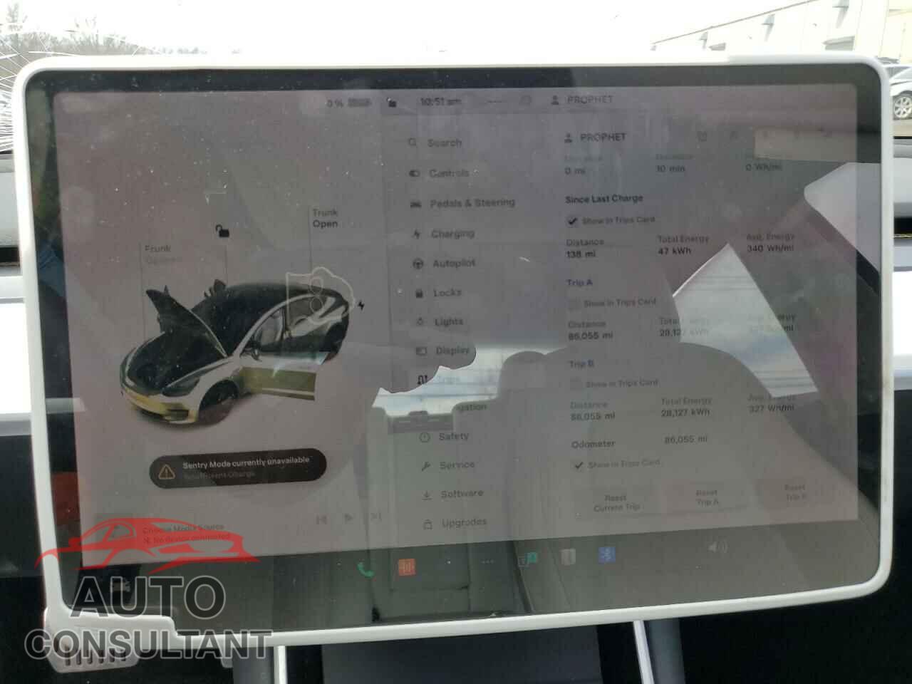 TESLA MODEL 3 2020 - 5YJ3E1EBXLF668120