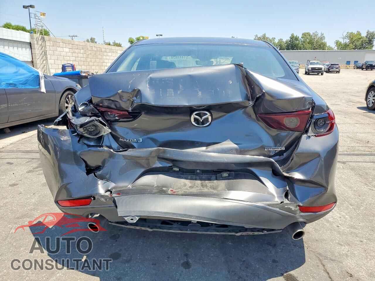 MAZDA 3 2021 - JM1BPABL2M1328909