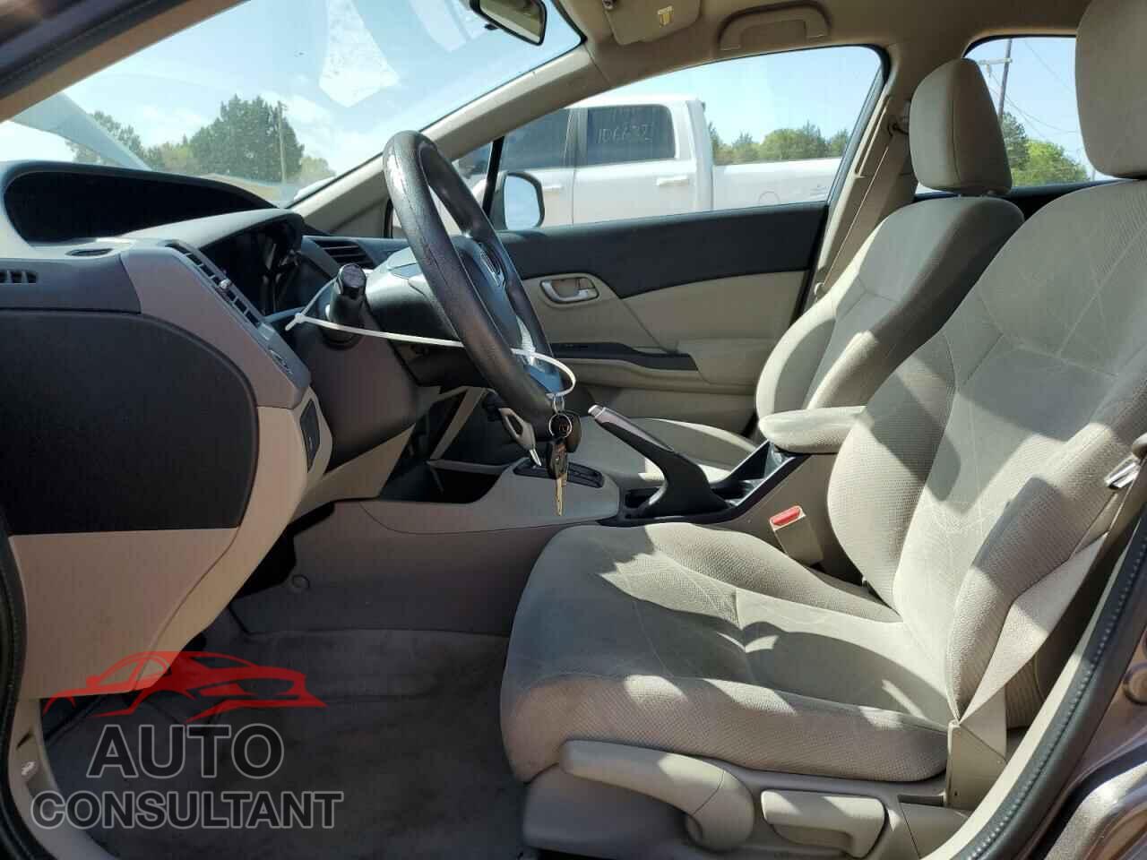 HONDA CIVIC 2012 - 2HGFB2F58CH581249