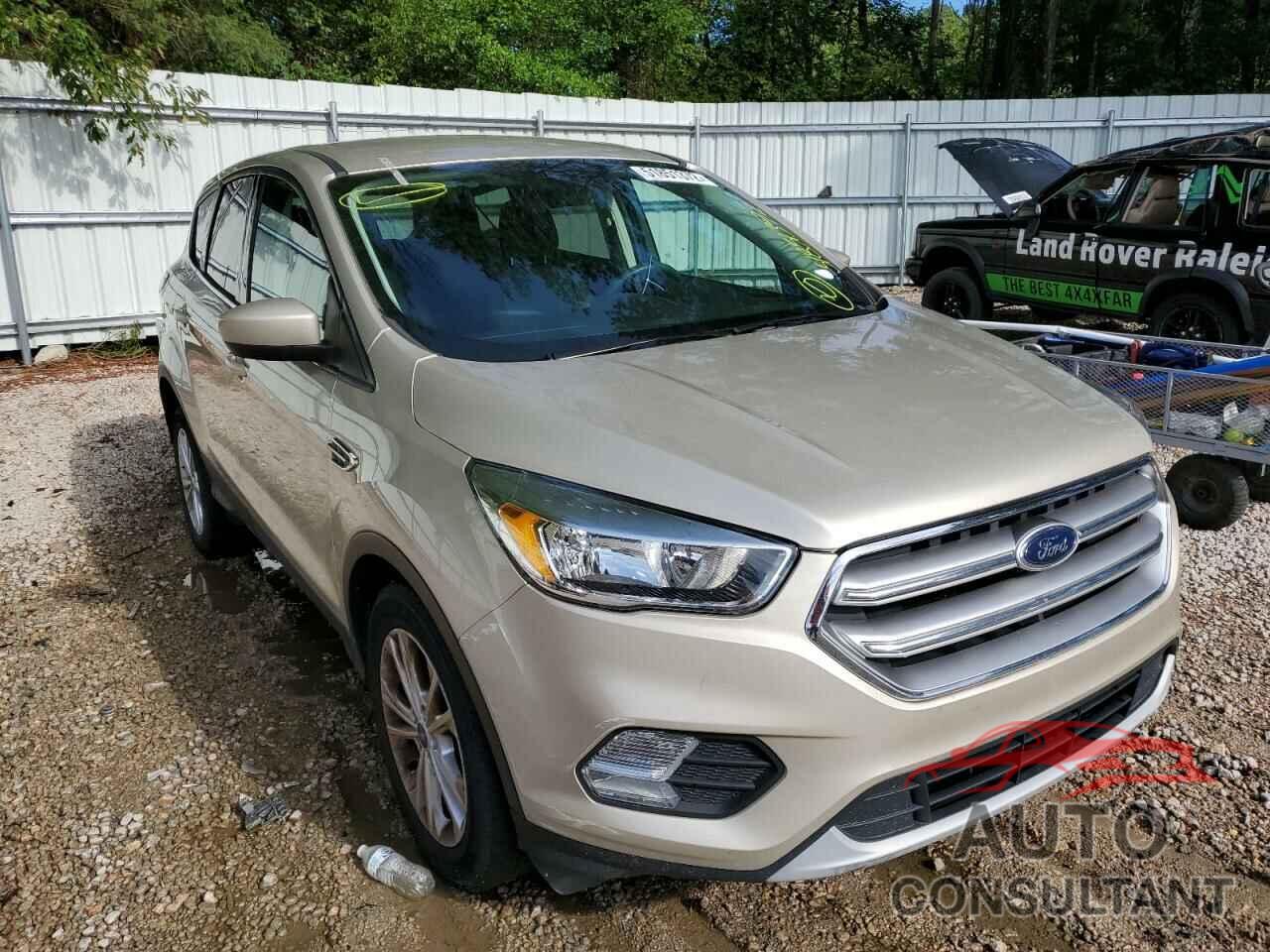 FORD ESCAPE 2017 - 1FMCU0GD0HUB51558