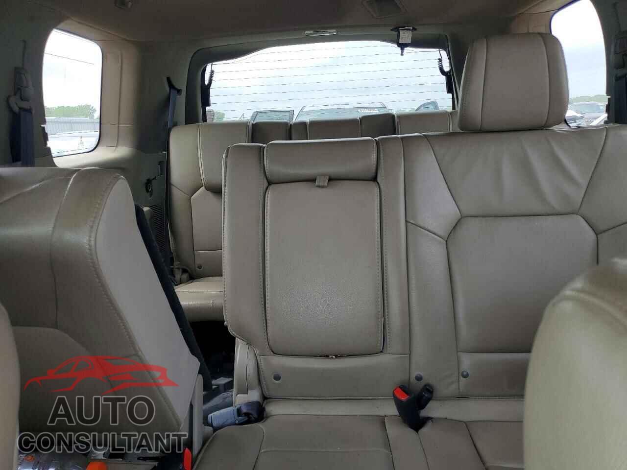HONDA PILOT 2013 - 5FNYF4H58DB072516