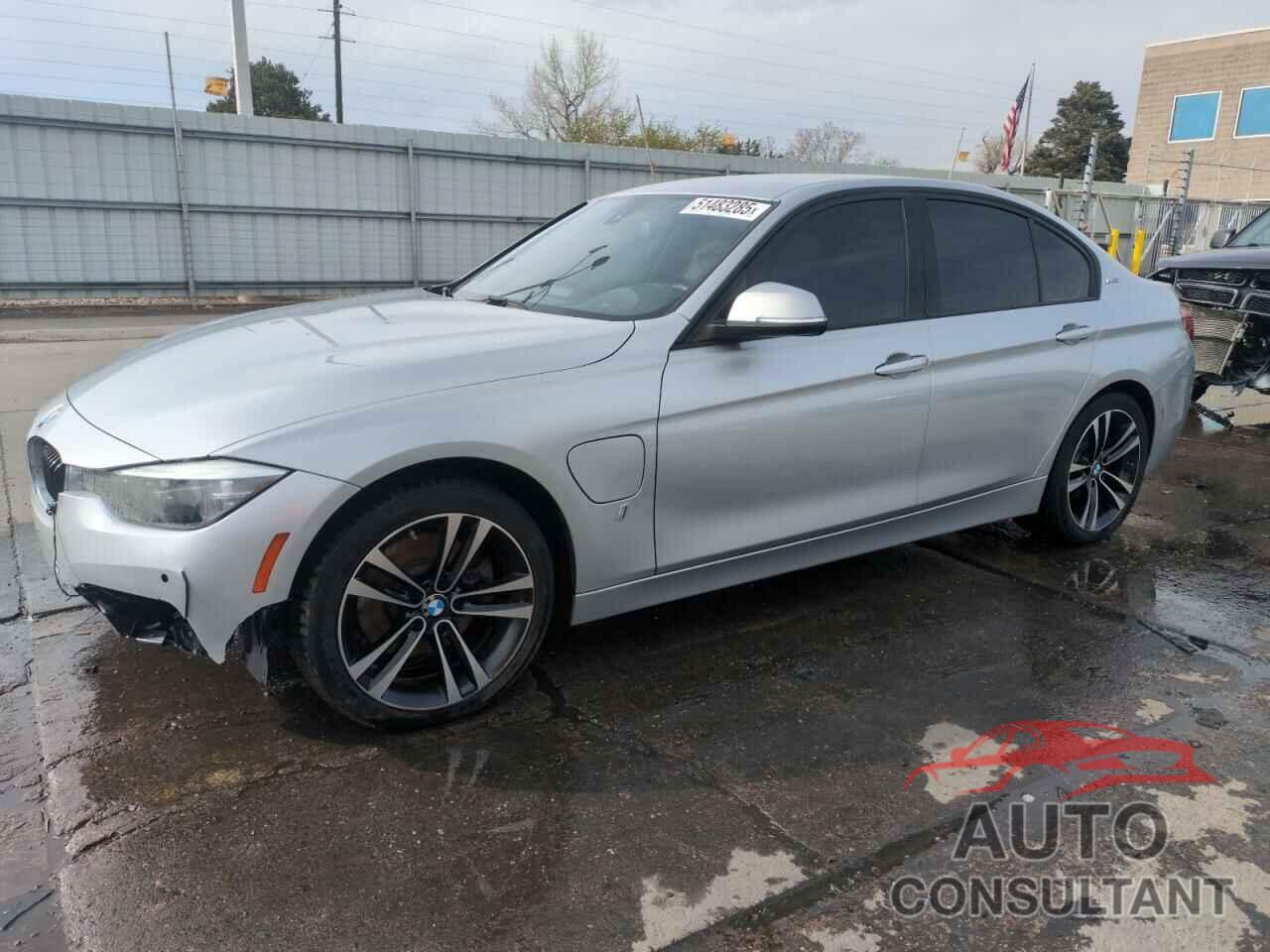BMW 3 SERIES 2018 - WBA8E1C58JA178149
