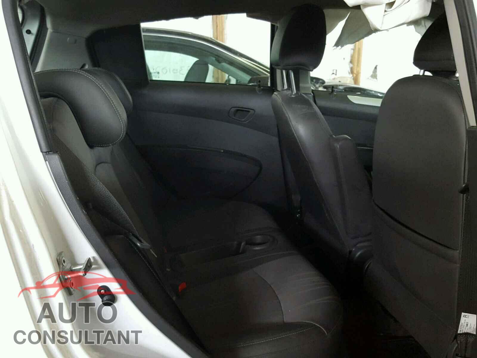 CHEVROLET SPARK 2015 - KL8CD6S98FC740136