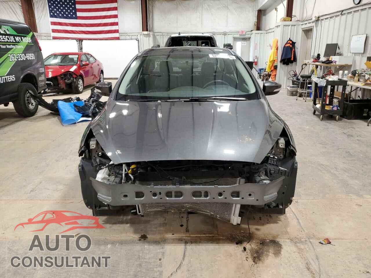 FORD FOCUS 2016 - 1FADP3F2XGL377604