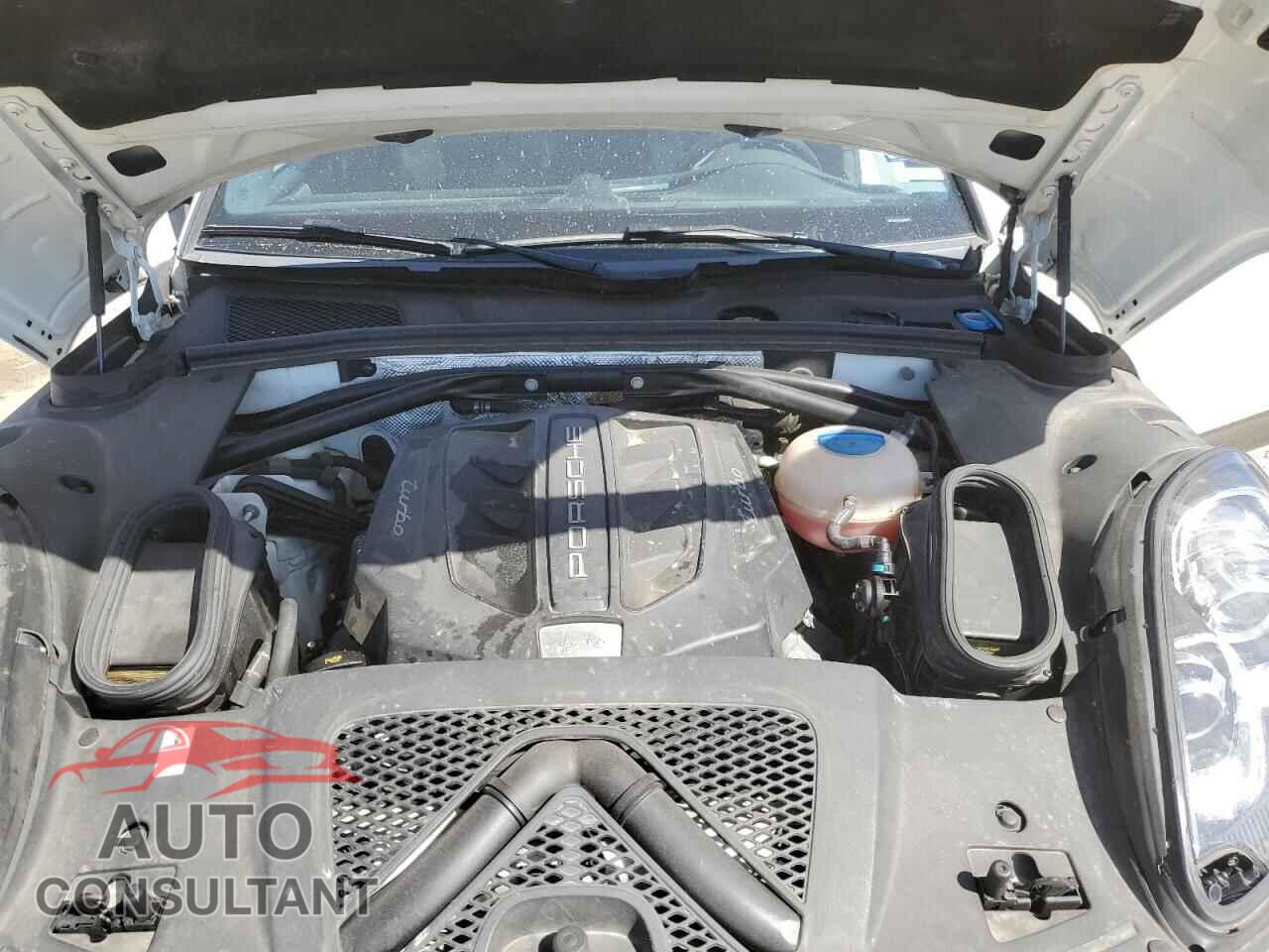 PORSCHE MACAN 2016 - WP1AF2A55GLB94427