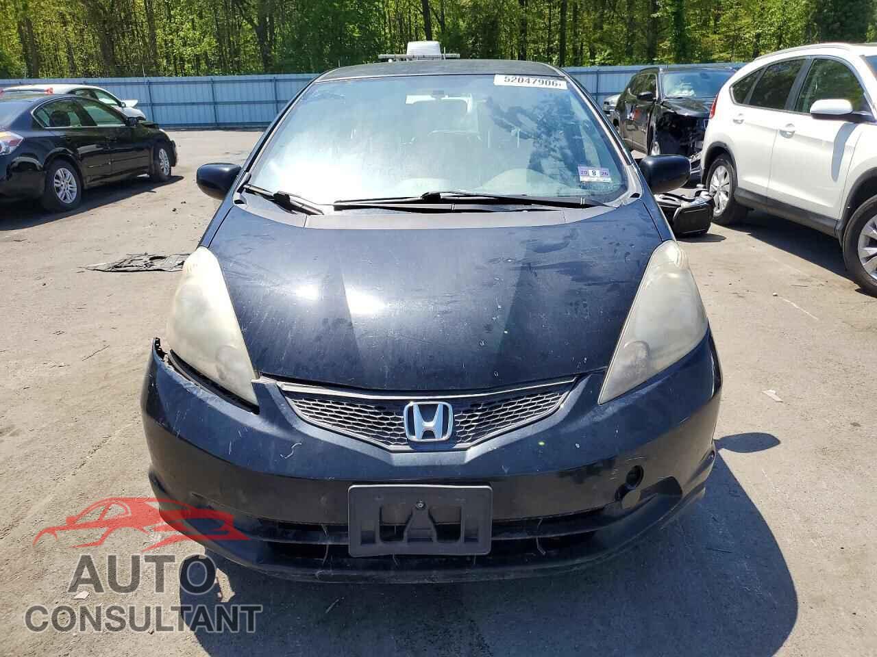 HONDA FIT 2013 - JHMGE8H31DC076701