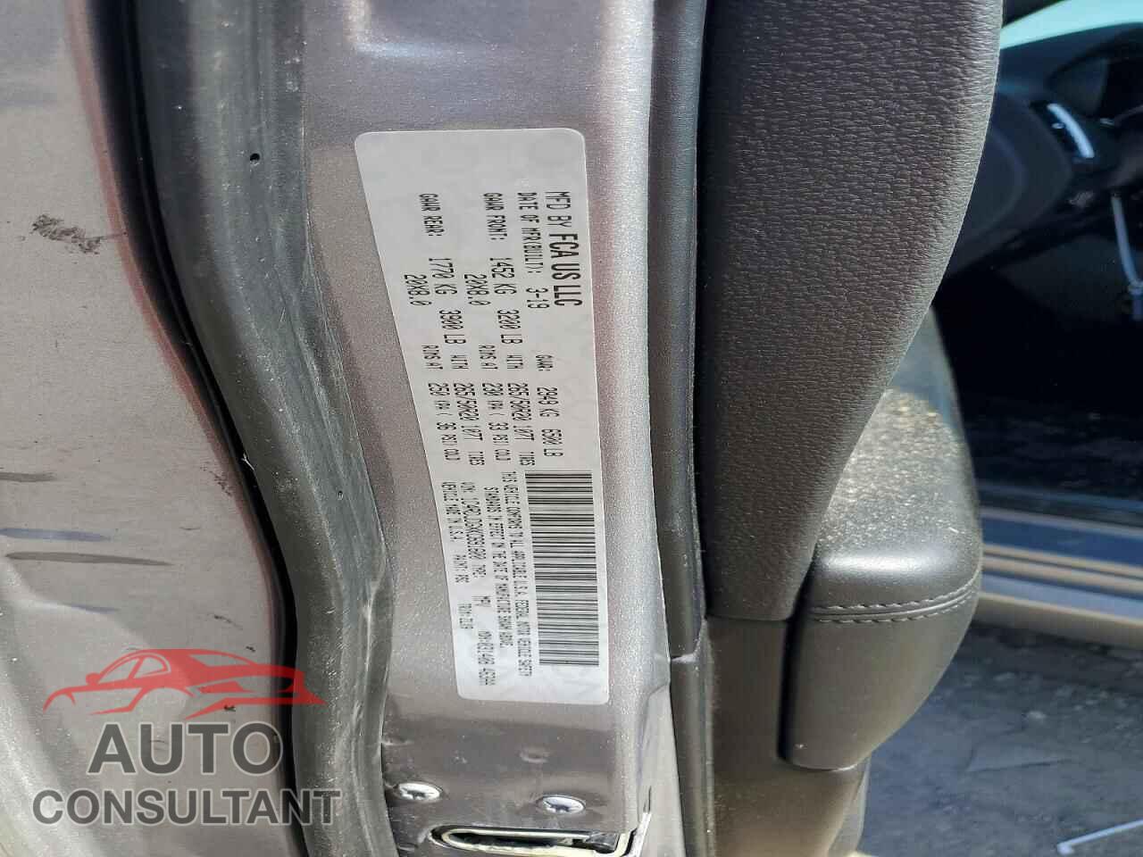 DODGE DURANGO 2019 - 1C4RDJDGXKC691600