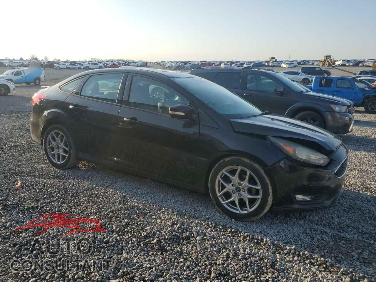 FORD FOCUS 2015 - 1FADP3F22FL270965