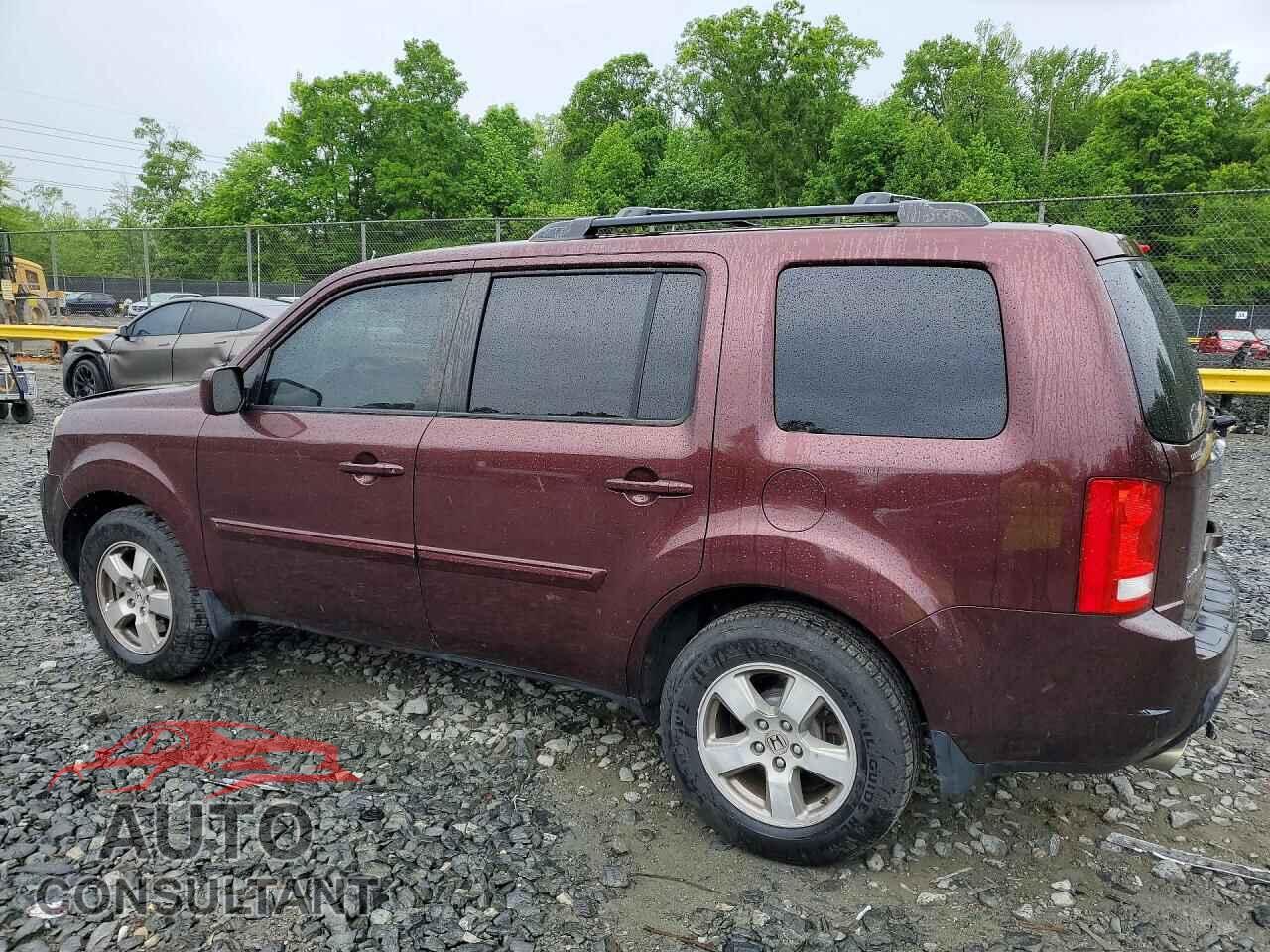 HONDA PILOT 2011 - 5FNYF4H44BB094548