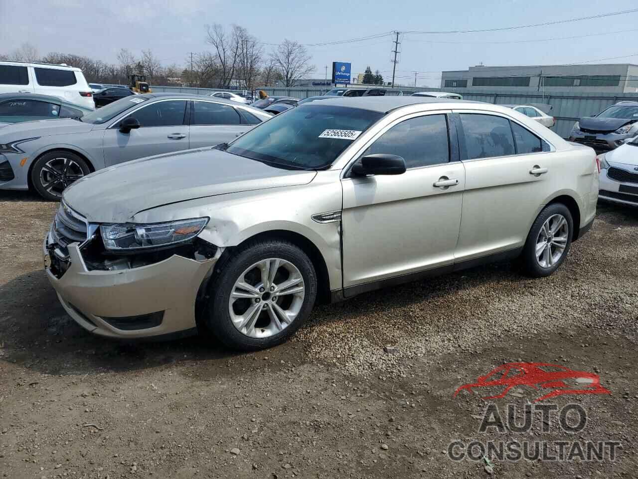 FORD TAURUS 2018 - 1FAHP2D82JG105311
