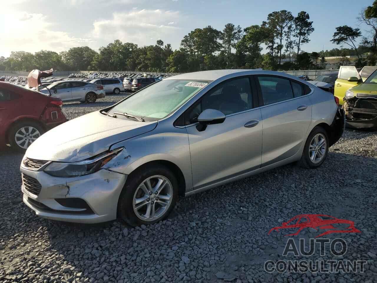 CHEVROLET CRUZE 2018 - 1G1BE5SM9J7120565