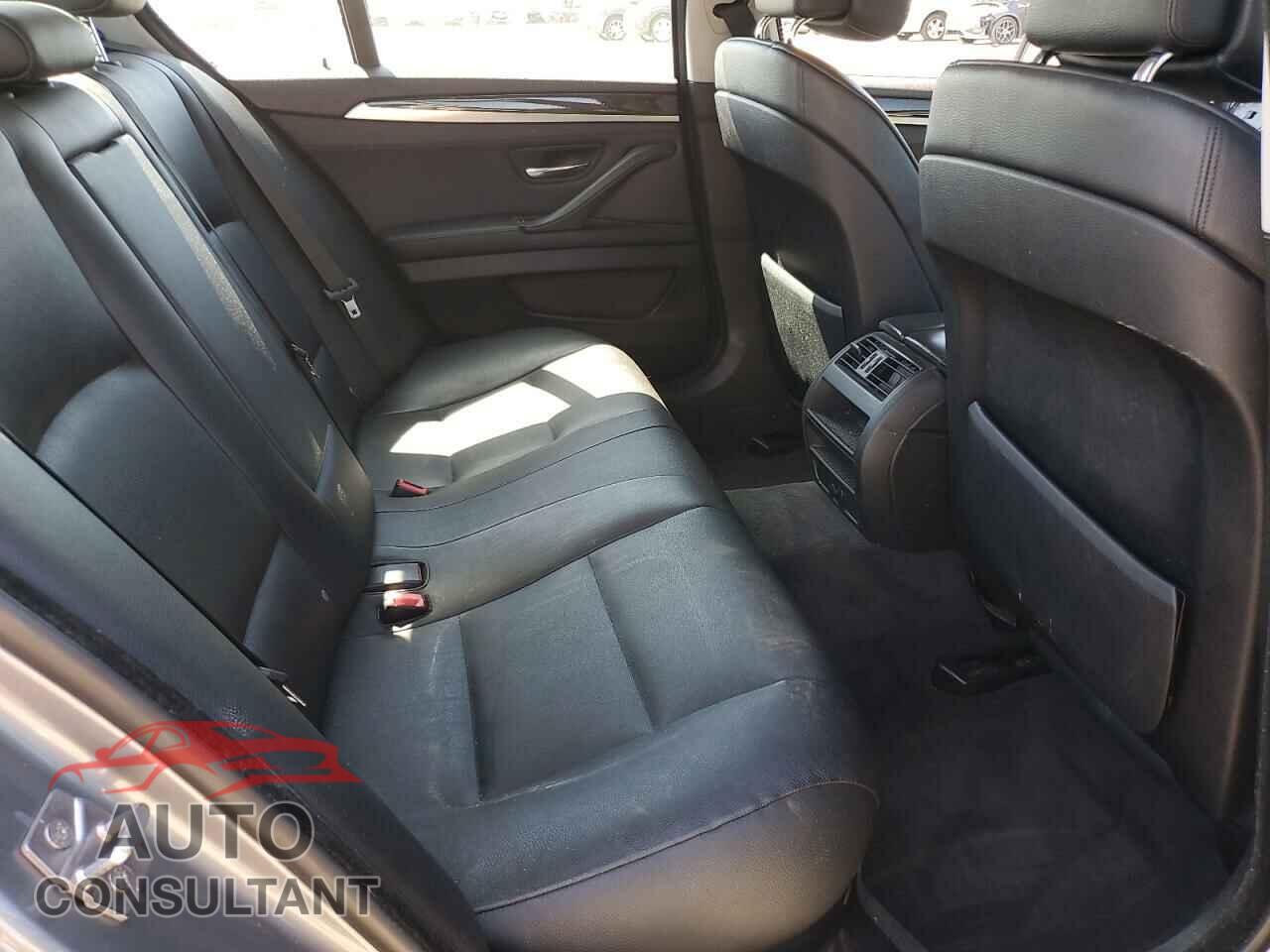 BMW 5 SERIES 2012 - WBAXG5C59CDX04125
