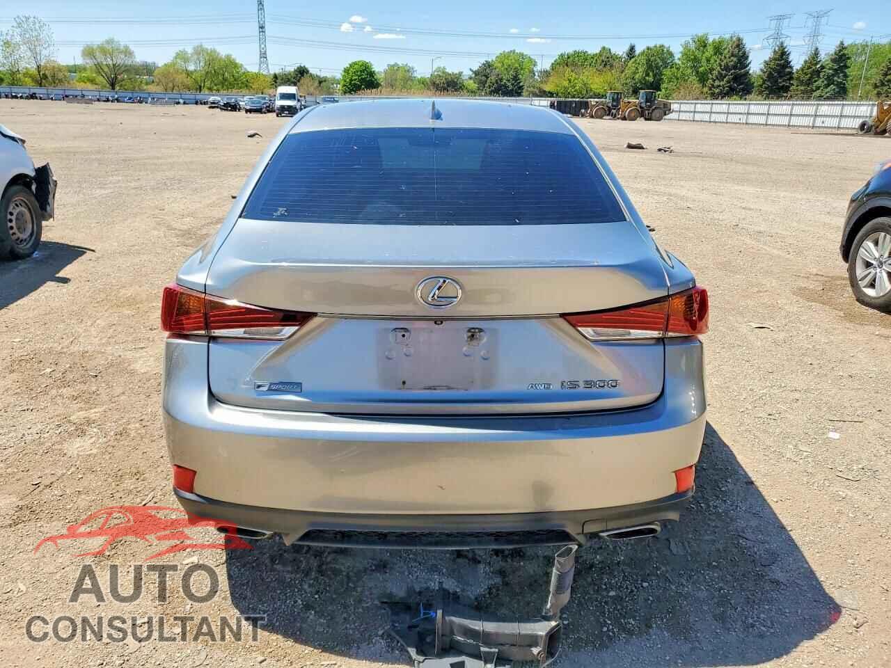 LEXUS IS 2018 - JTHC81D24J5026370