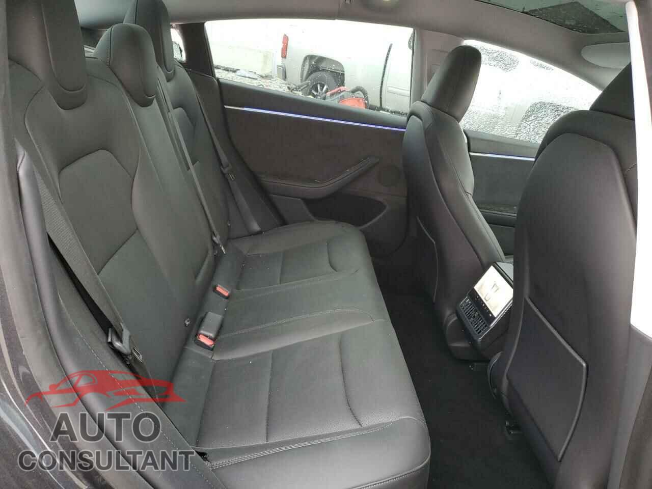 TESLA MODEL 3 2024 - 5YJ3E1EB9RF810112