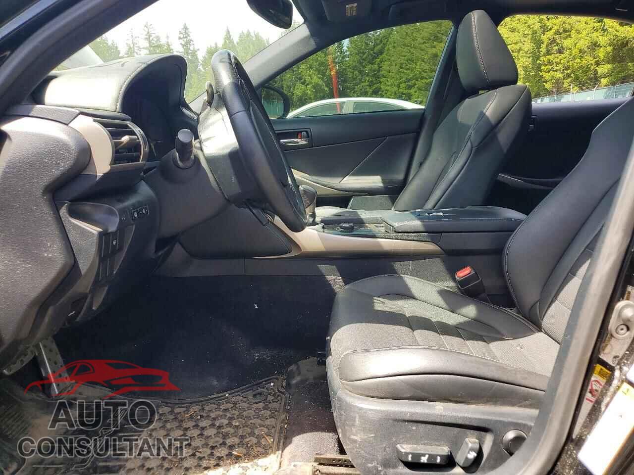LEXUS IS 2014 - JTHCF1D27E5003130