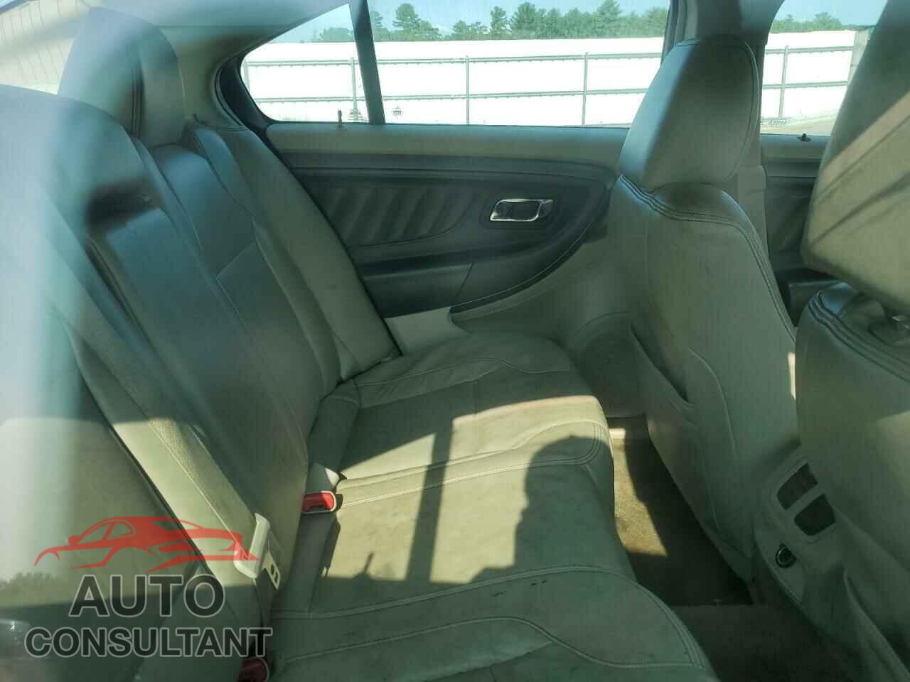 FORD TAURUS 2011 - 1FAHP2EW3BG175673