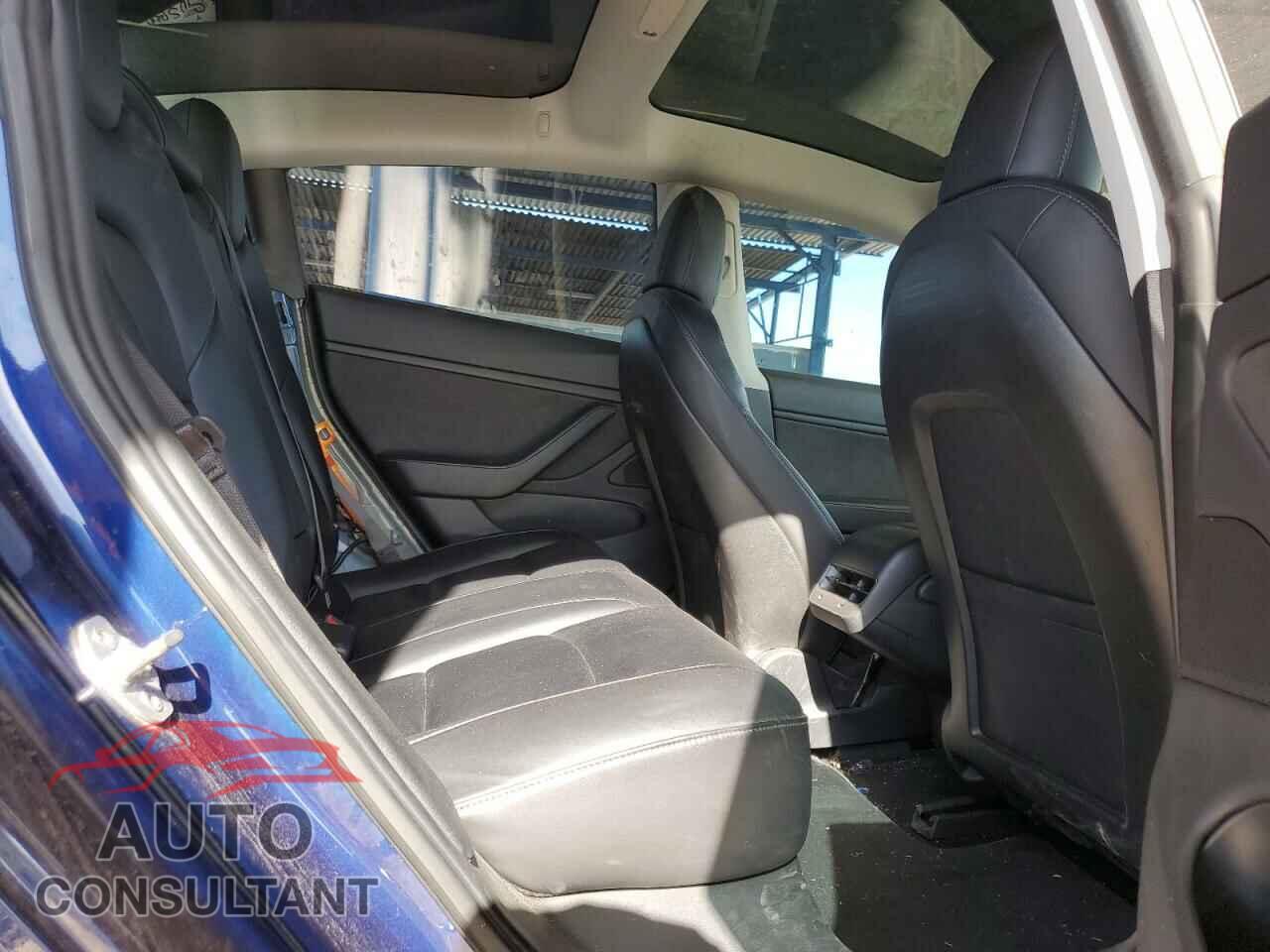 TESLA MODEL 3 2018 - 5YJ3E1EA0JF044752