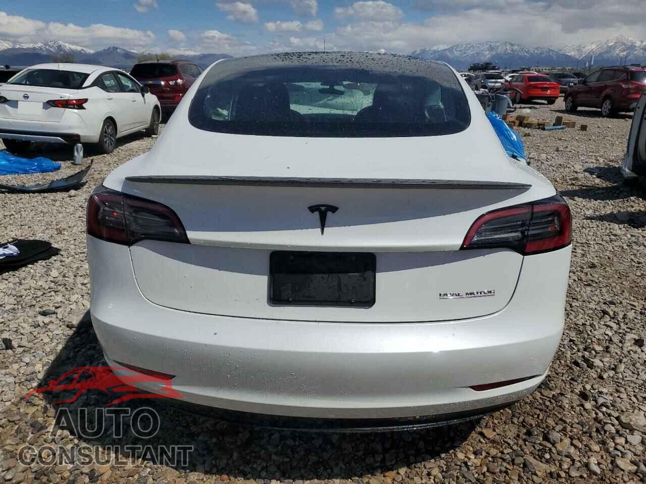 TESLA MODEL 3 2023 - 5YJ3E1EC1PF706879