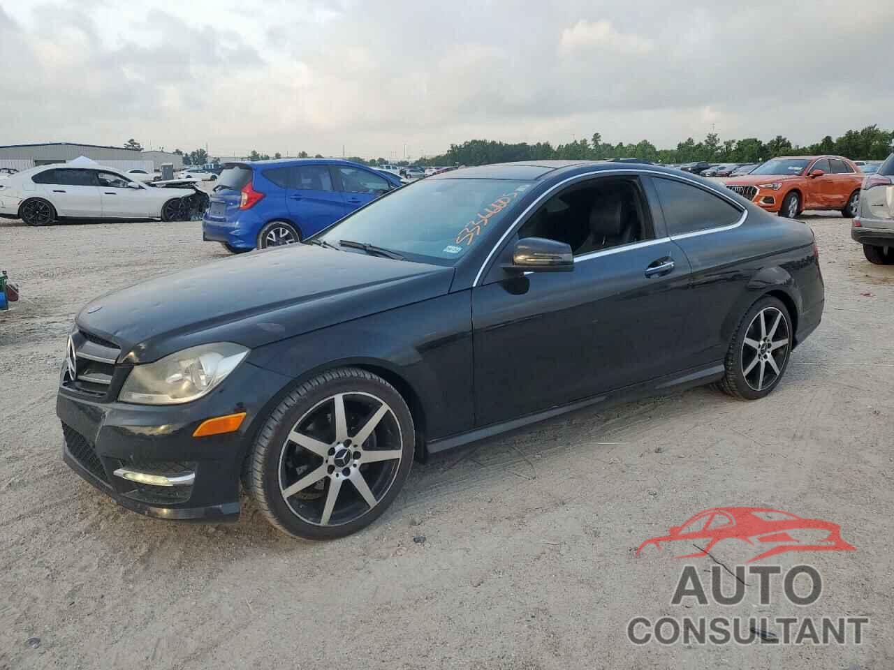 MERCEDES-BENZ C-CLASS 2015 - WDDGJ4HB3FG391210